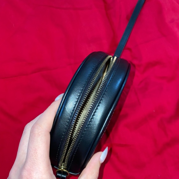 Never used black Gucci bag/wallet yes it is real - Picture 5 of 5